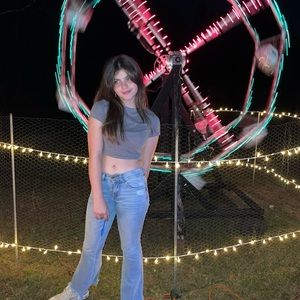 Meet your Posher, Samantha